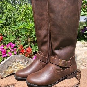 NEW American Eagle Boots Size 8.5